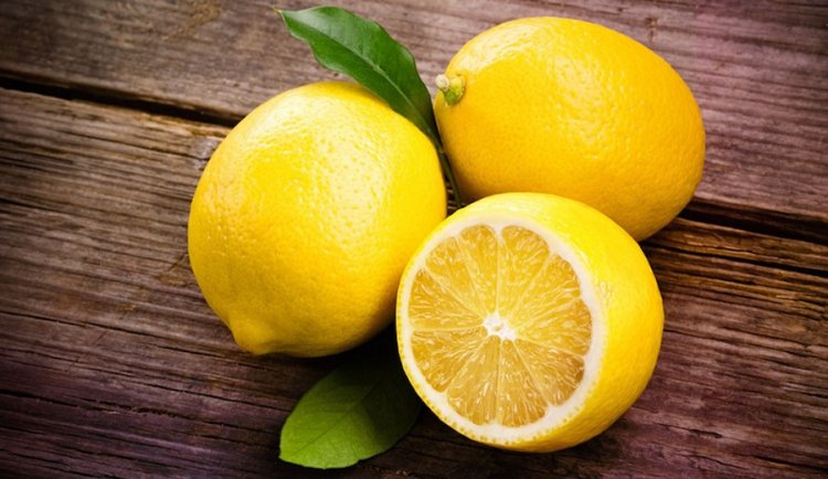 Excessive Consumption of Lemon is Harmful For Health